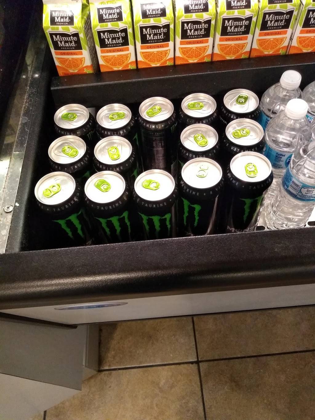 White Castle | restaurant | 5501 38th St, Indianapolis, IN 46254, USA | 8008432728 OR +1 800-843-2728