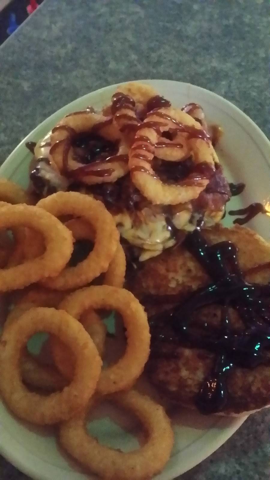 Backwaters Bar & Grill | restaurant | 27940 Kelly Rd, Wilmington, IL 60481, USA | 8154761093 OR +1 815-476-1093