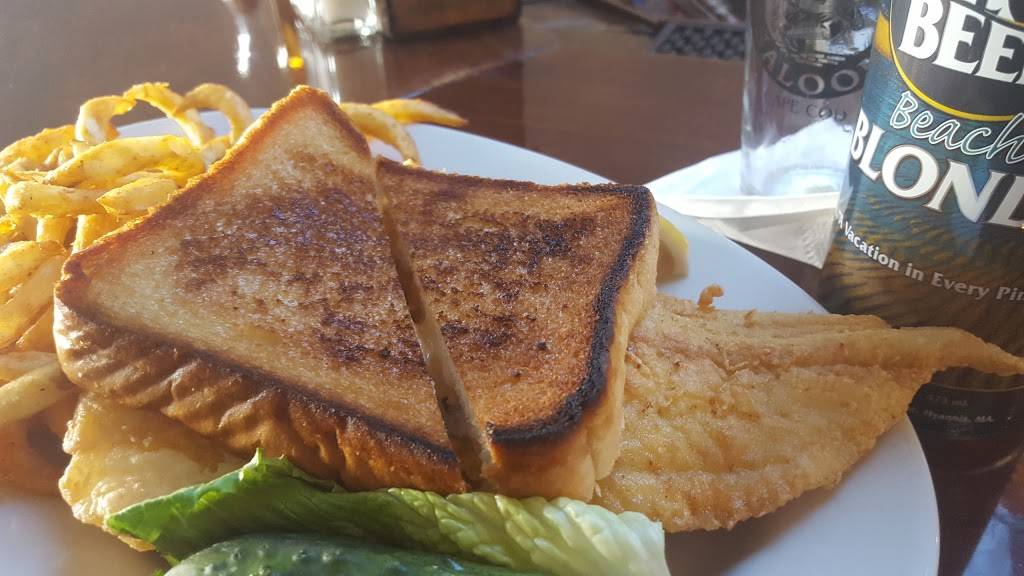 Hot Stove Saloon | restaurant | 551 MA-28 #4, Harwich Port, MA 02646, USA | 5084329911 OR +1 508-432-9911