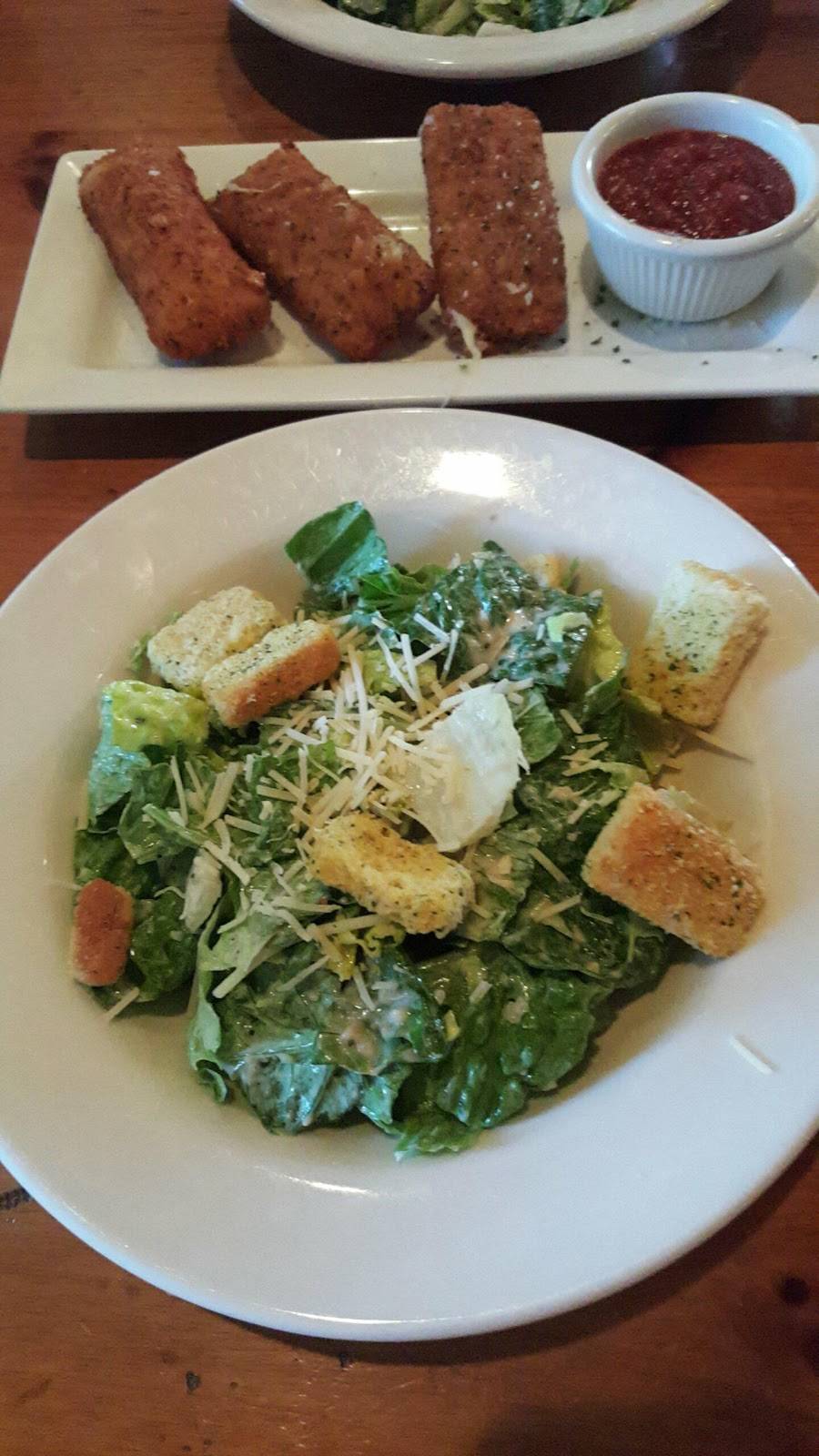 Johnny Carinos | restaurant | 1516 Centre Pl Dr, Denton, TX 76205, USA | 9408980990 OR +1 940-898-0990