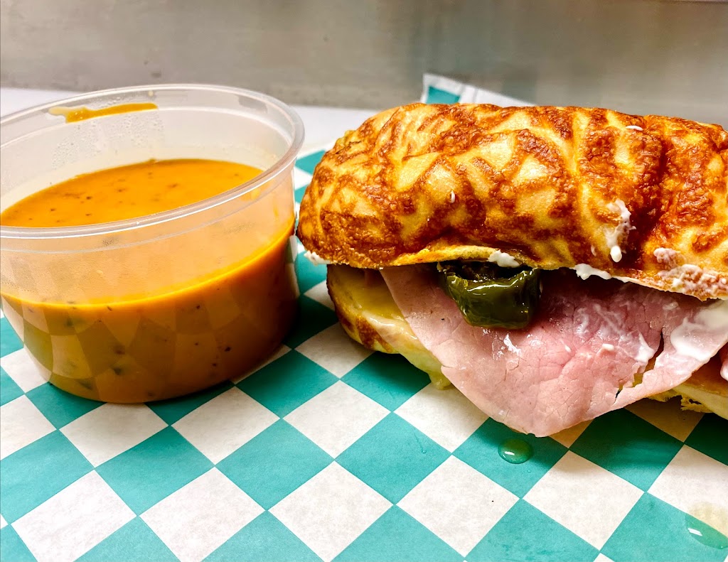 Saratoga Sandwich Company | cafe | 104 W Bridge Ave, Saratoga, WY 82331, USA | 3073265555 OR +1 307-326-5555