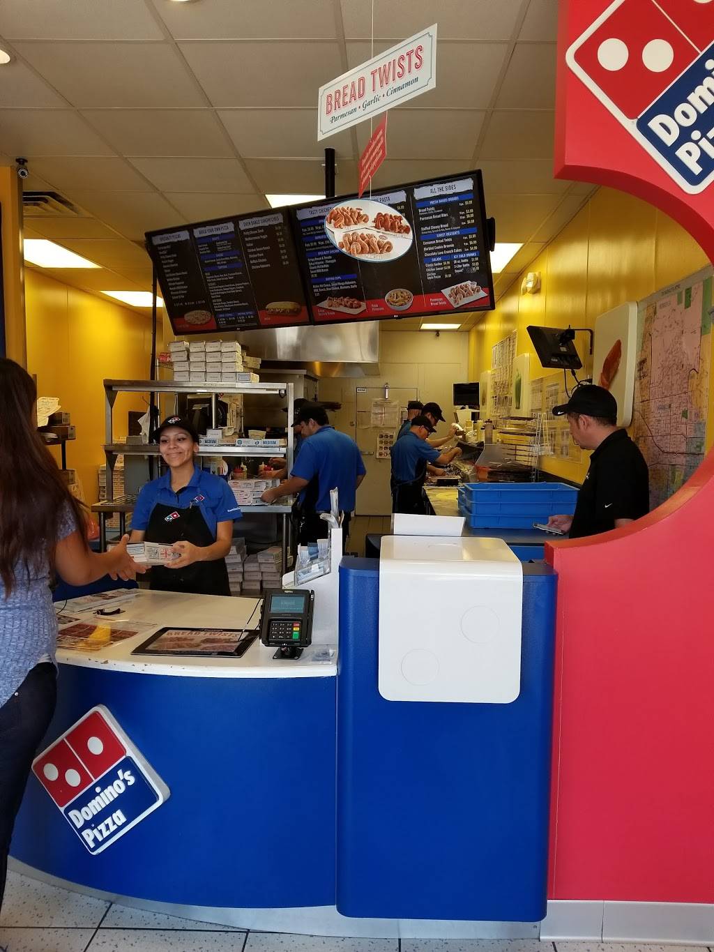 Dominos Pizza | meal delivery | 348 Huntington Dr, Monrovia, CA 91016, USA | 6263032655 OR +1 626-303-2655