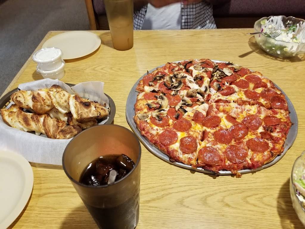 Zapparellis Pizzeria | restaurant | 598 W Main St, Santa Paula, CA 93060, USA | 8059331351 OR +1 805-933-1351