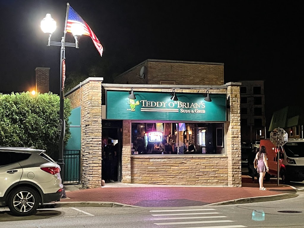 Teddy OBrians | restaurant | 432 Sheridan Rd, Highwood, IL 60040, USA | 8479264475 OR +1 847-926-4475