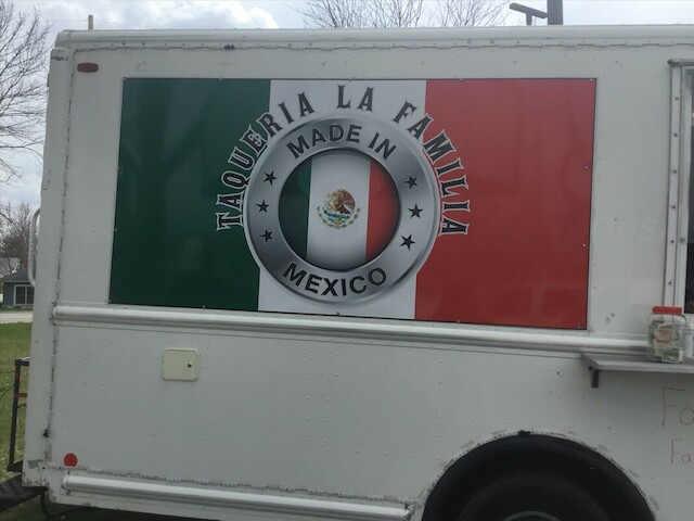 Taqueria La Familia | restaurant | 3221 Center Point Rd NE, Cedar Rapids, IA 52402, USA | 3196519812 OR +1 319-651-9812