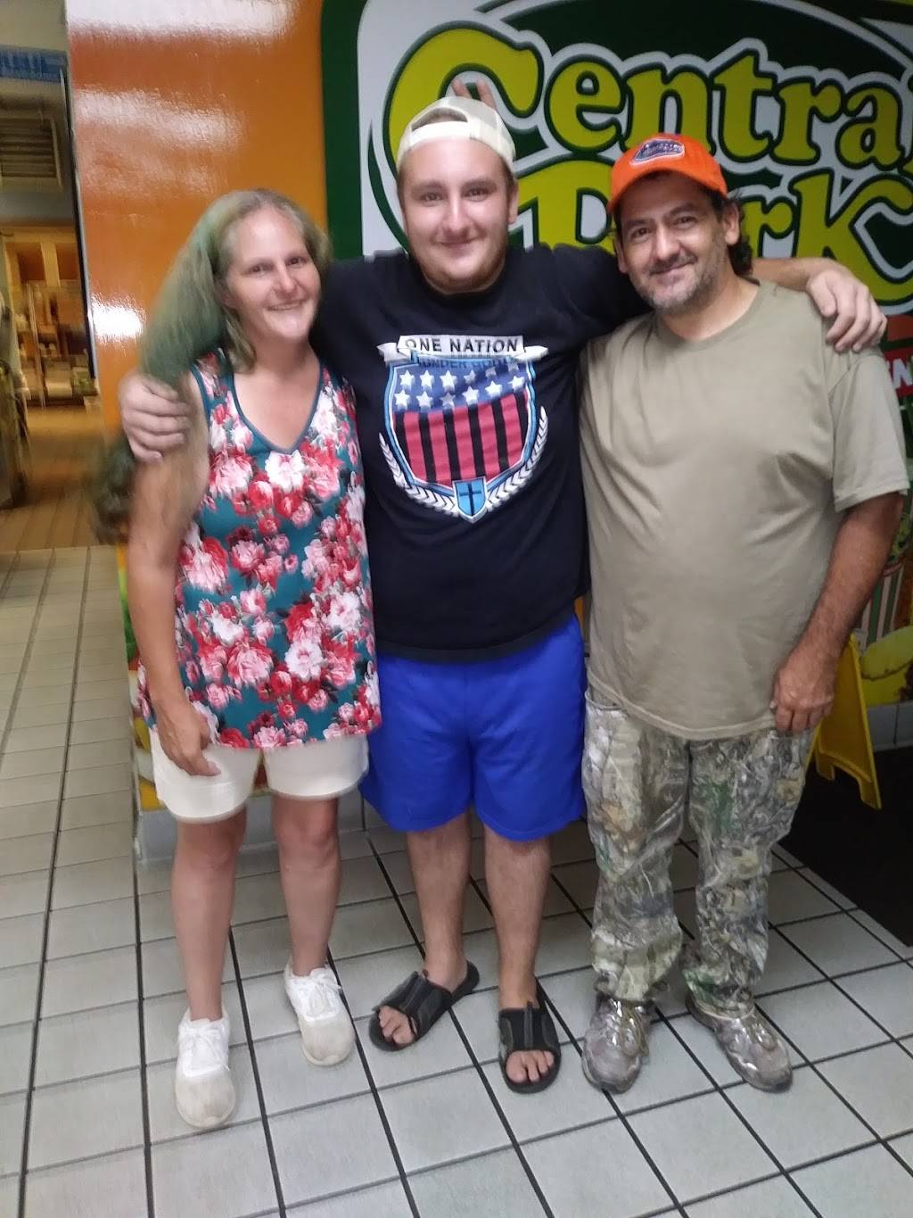 Central Park | restaurant | 12834 W Broad St, Sparta, GA 31087, USA | 7064440786 OR +1 706-444-0786