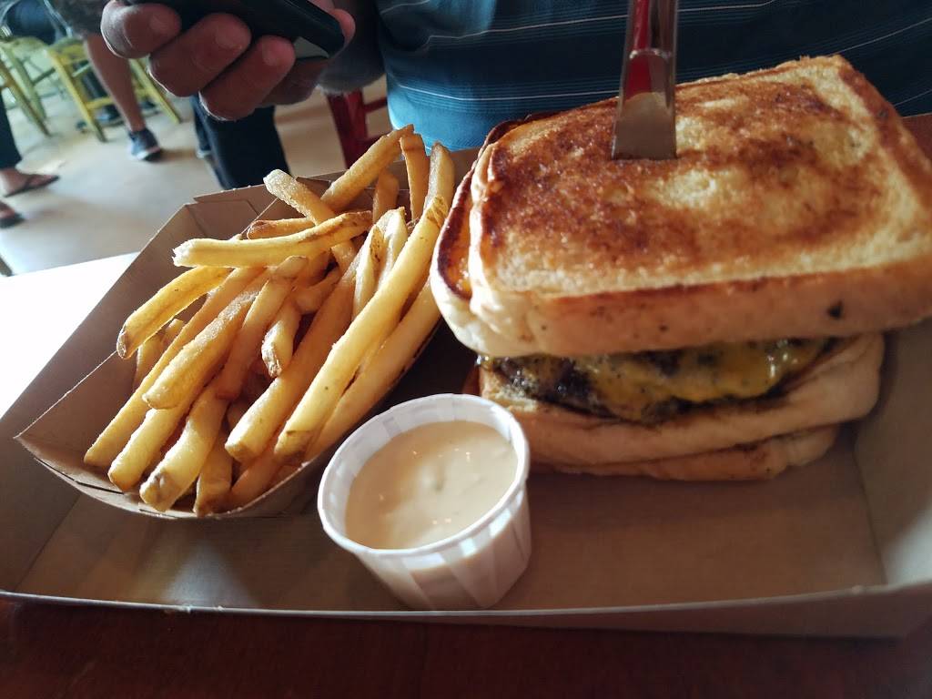 Eds Burger Joint | restaurant | 3800 Hardy St, Hattiesburg, MS 39402, USA | 6016022601 OR +1 601-602-2601