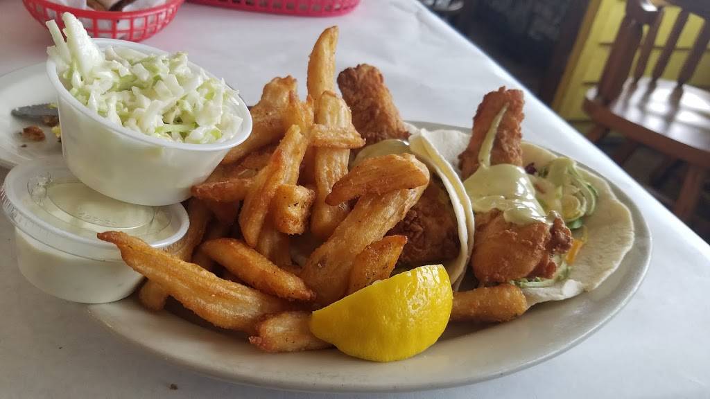 Johnson Creek Tavern | restaurant | 2141 Sea Island Pkwy, St Helena Island, SC 29920, USA | 8438384166 OR +1 843-838-4166