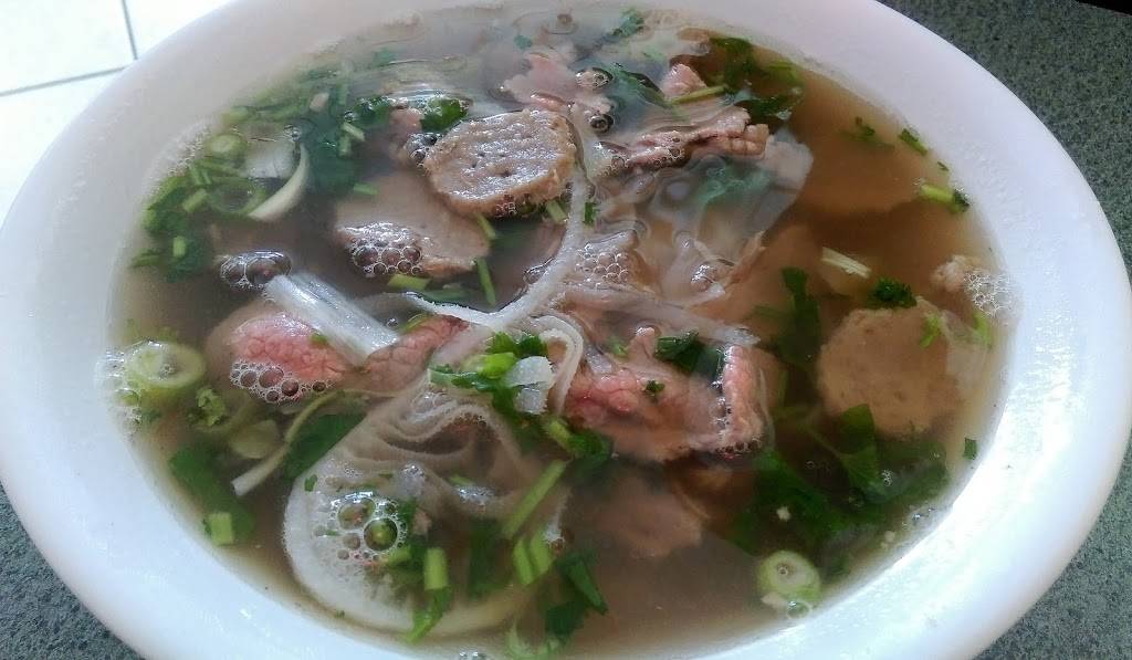 Pho Saigon Restaurant | restaurant | 52 Erie St N, Leamington, ON N8H 2Z4, Canada | 5193225376 OR +1 519-322-5376