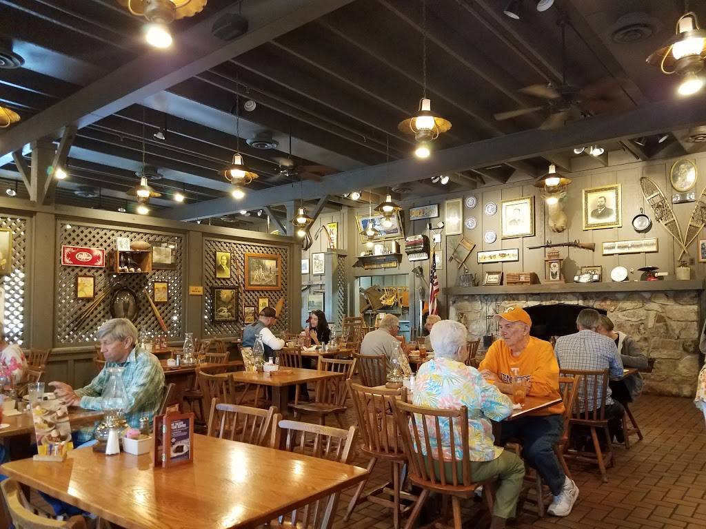 Cracker Barrel Old Country Store | restaurant | 325 Fort Loudoun Medical Center Dr, Lenoir City, TN 37772, USA | 8659883201 OR +1 865-988-3201