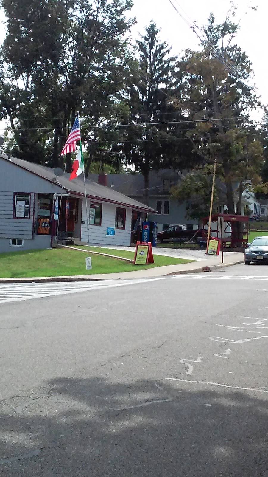 Frankys Cafe | restaurant | 51 Ryerson Ave, Newton, NJ 07860, USA | 9733831234 OR +1 973-383-1234