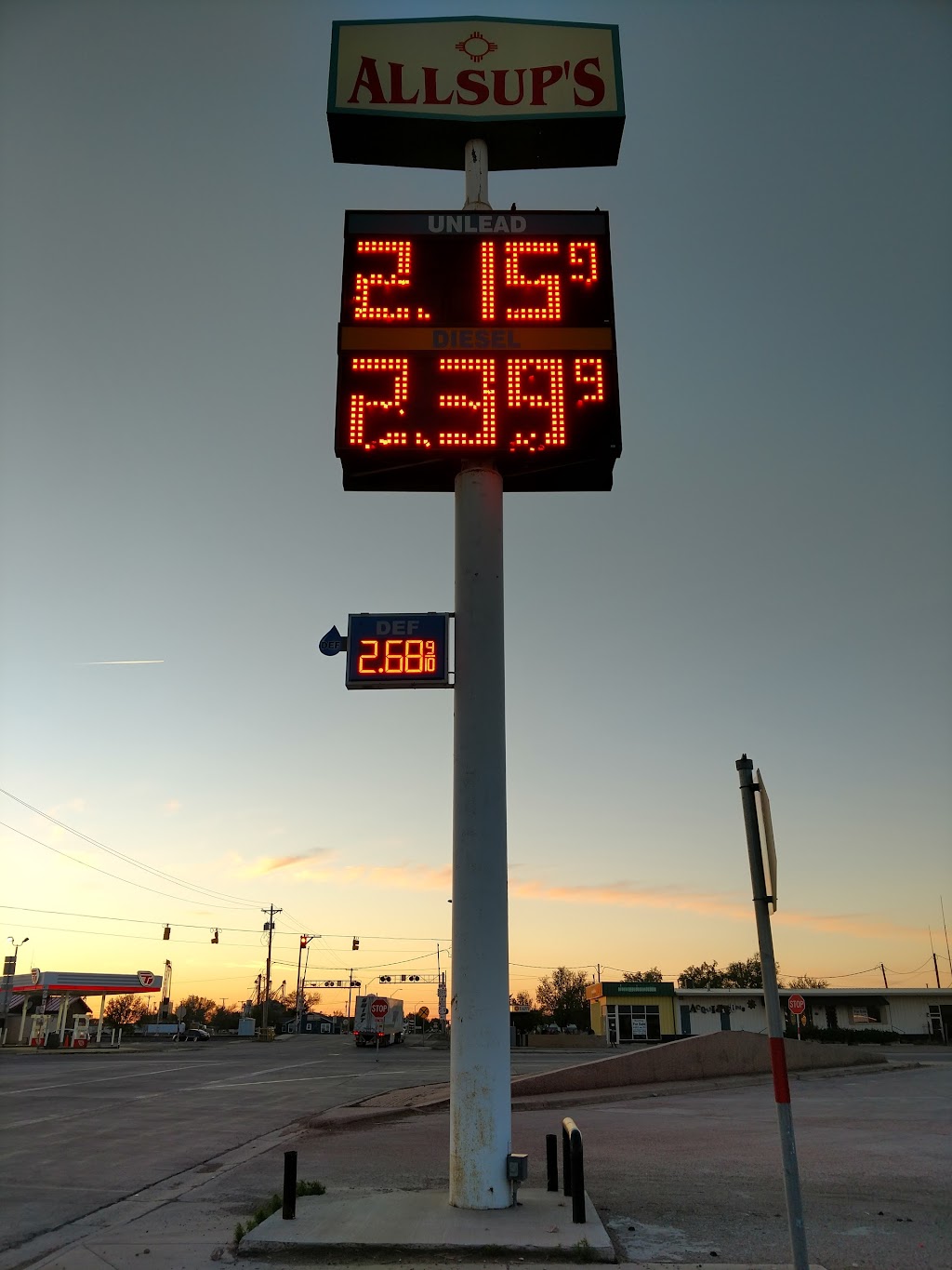 Allsups Convenience Store | restaurant | 10 S Maple St, Stratford, TX 79084, USA | 8063961180 OR +1 806-396-1180