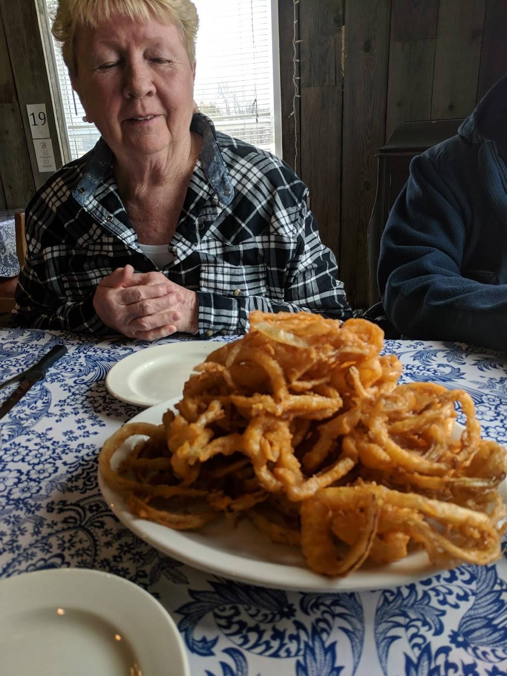 Raleighs Grill | restaurant | 11905 550th St, Lucas, IA 50151, USA | 6417666111 OR +1 641-766-6111