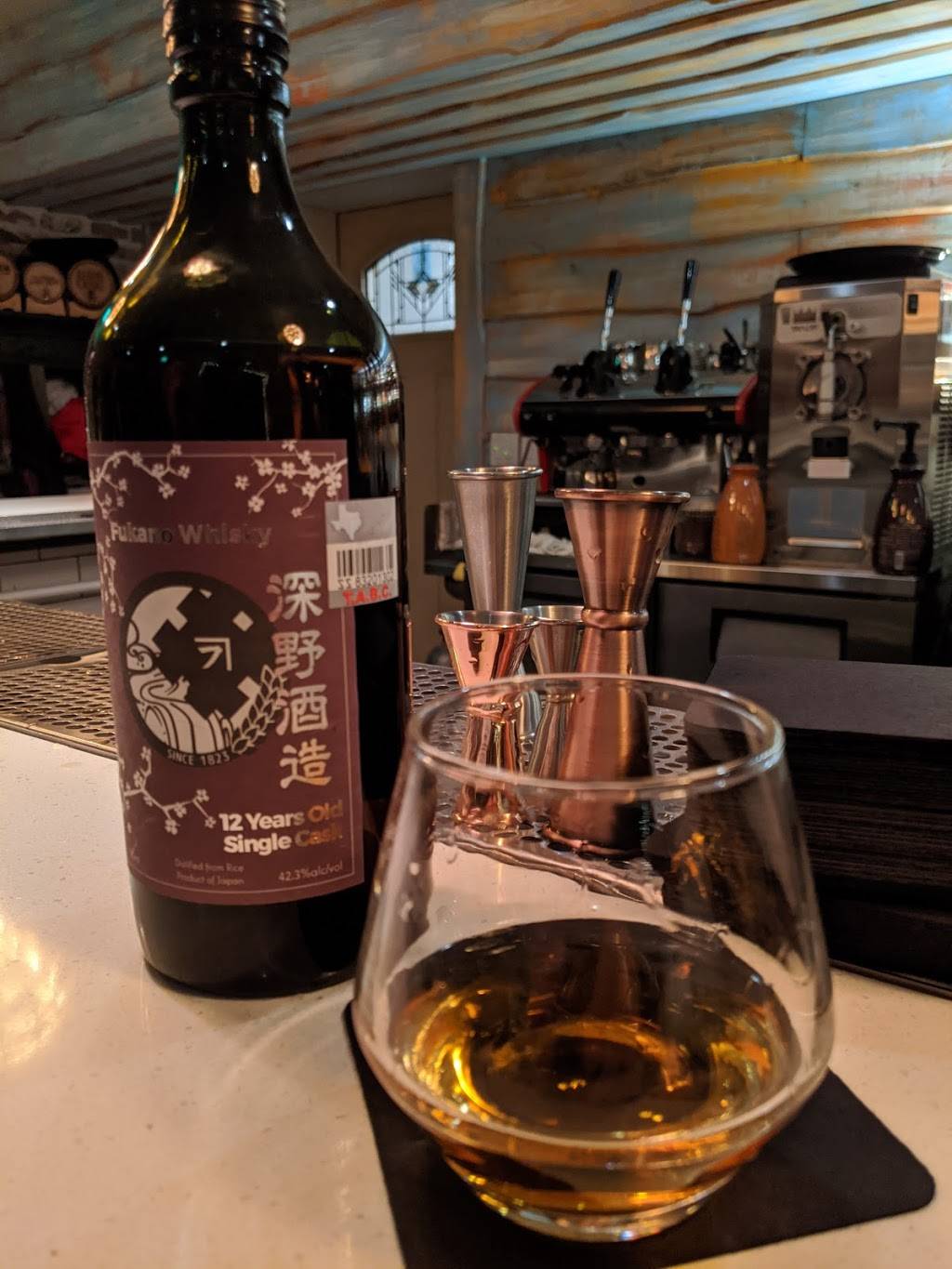 Rabbits Got the Gun | restaurant | 708 Hogan St, Houston, TX 77009, USA | 3463358367 OR +1 346-335-8367