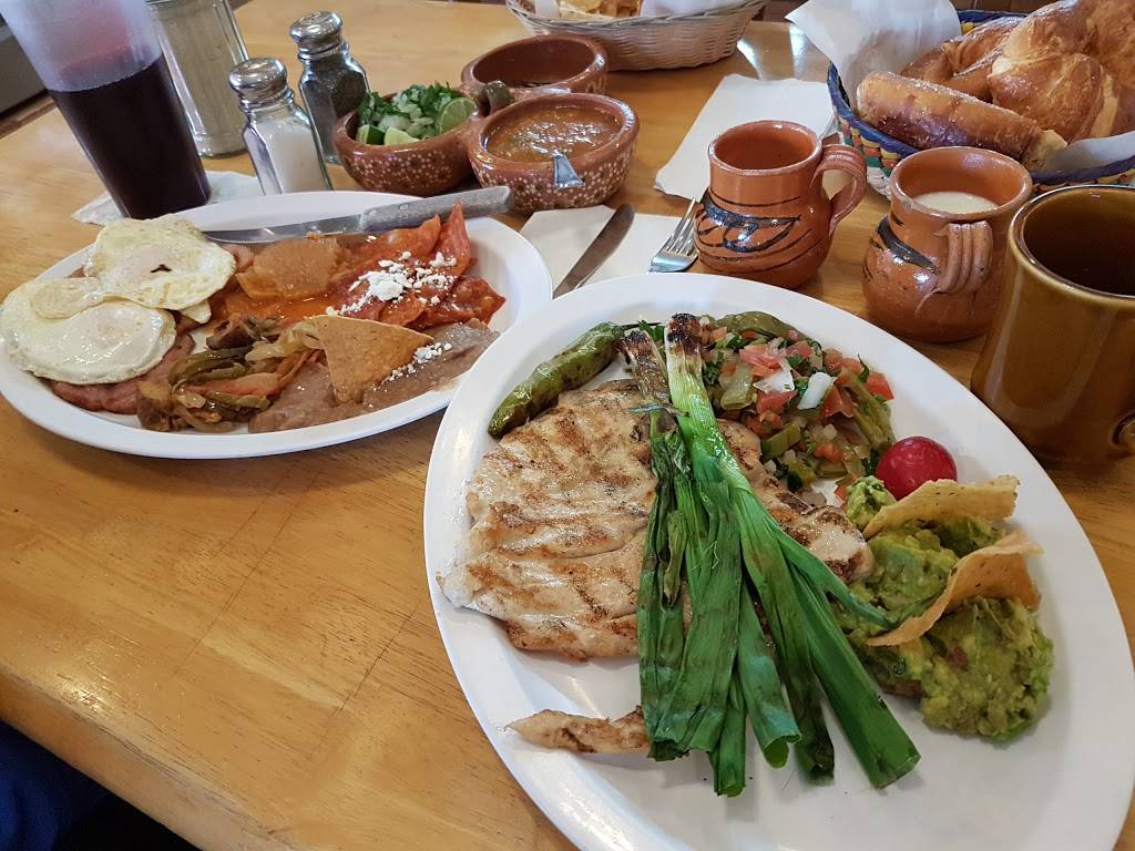 Fonda La Finca | restaurant | José María Velazco 2680, Zona Urbana Rio Tijuana, 22010 Tijuana, B.C., Mexico | 016646342931 OR +52 664 634 2931