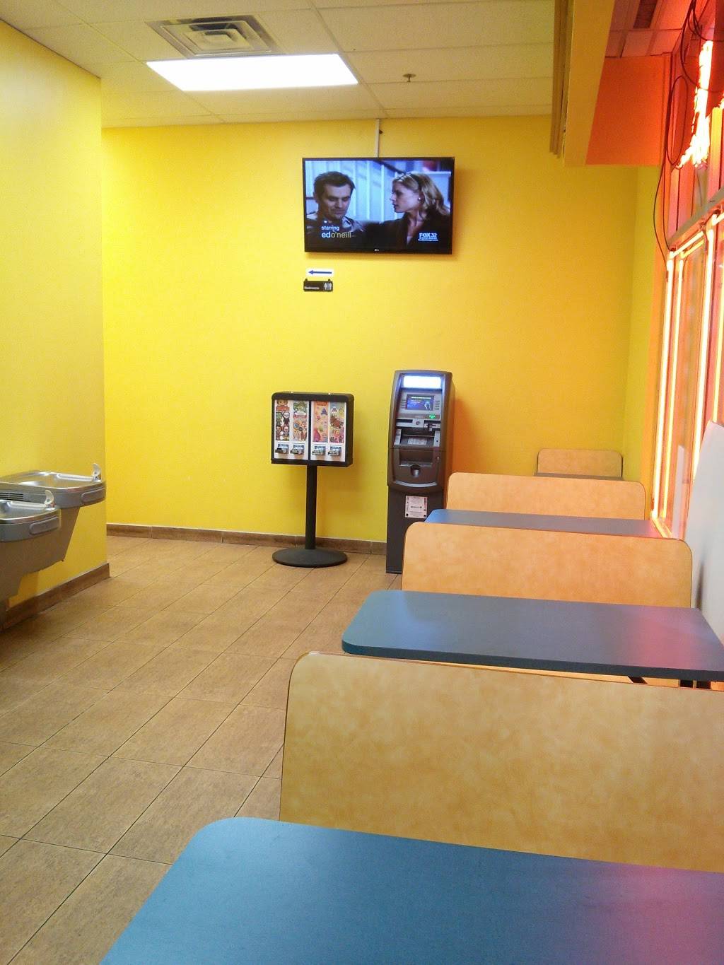 Sharks Fish & Chicken | restaurant | 17455 Kedzie Ave, Hazel Crest, IL 60429, USA | 7083359000 OR +1 708-335-9000