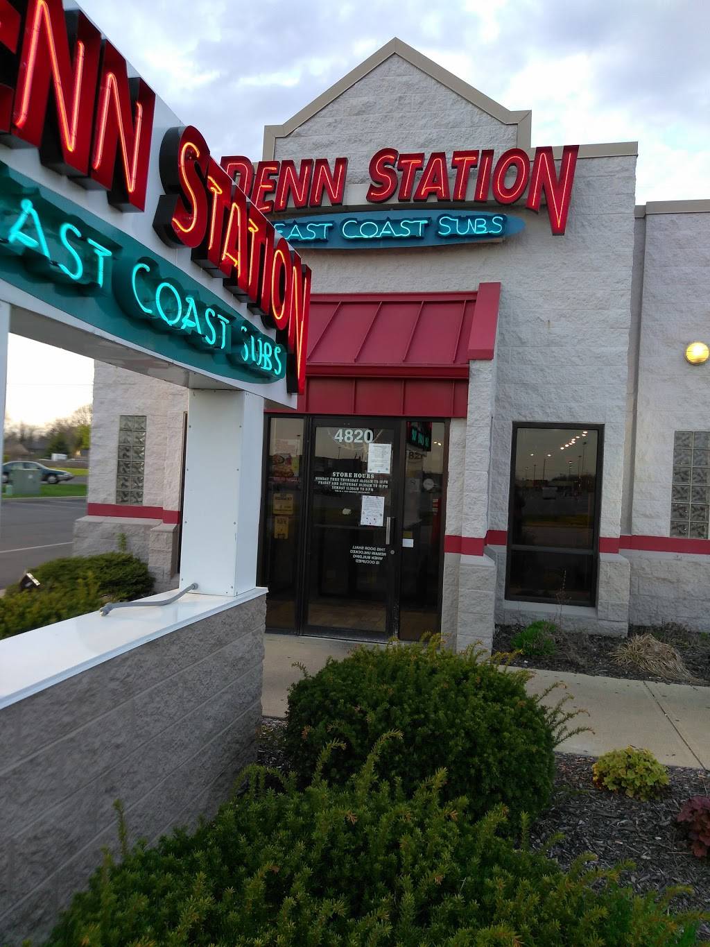 Penn Station East Coast Subs | meal takeaway | 4820 W 57th St, Indianapolis, IN 46254, USA | 3173477366 OR +1 317-347-7366