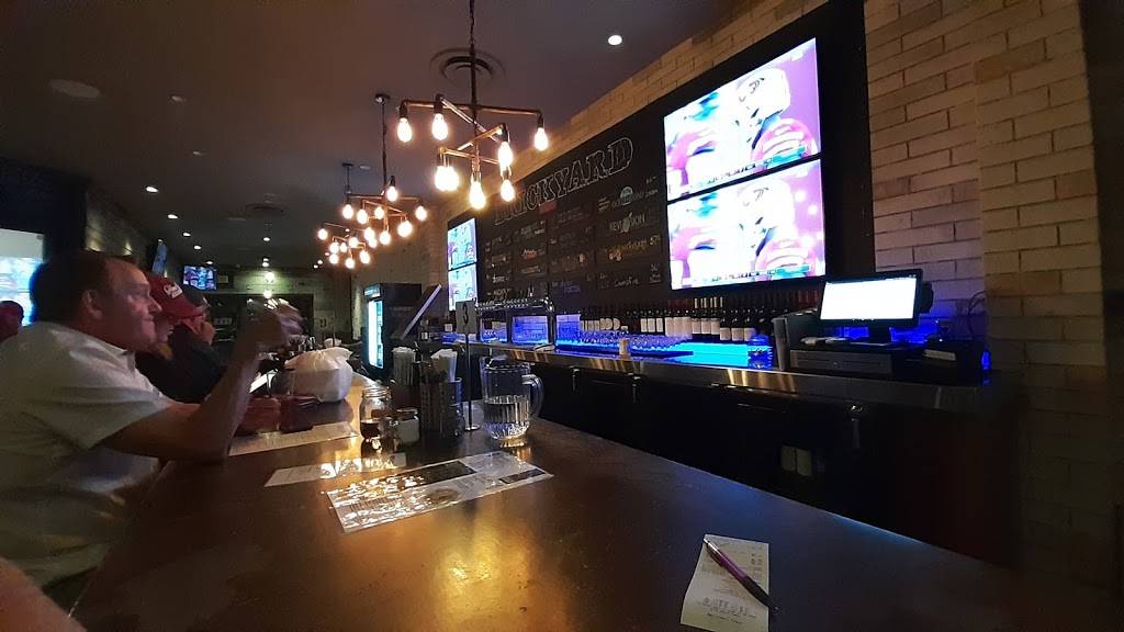 Brickyard Counter & Bar | restaurant | 4364 Town Center Blvd #128, El Dorado Hills, CA 95762, USA | 9167729464 OR +1 916-772-9464