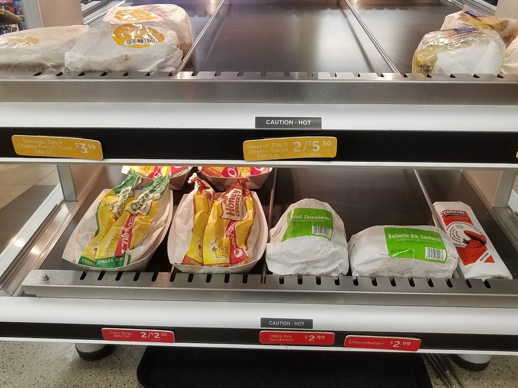 Pilot Travel Center | restaurant | 815 US-24 W, Gilman, IL 60938, USA | 8152654754 OR +1 815-265-4754