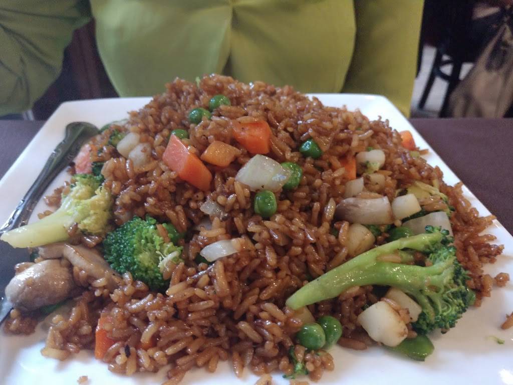 Three in One | restaurant | 616 Inman Ave, Colonia, NJ 07067, USA | 7323827868 OR +1 732-382-7868