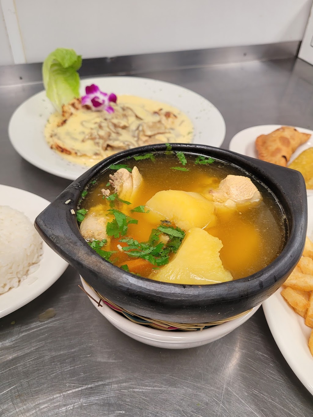 La Pollera Colombiana Restaurant | restaurant | 3579 E Washington Ave, Madison, WI 53704, USA | 6086308132 OR +1 608-630-8132