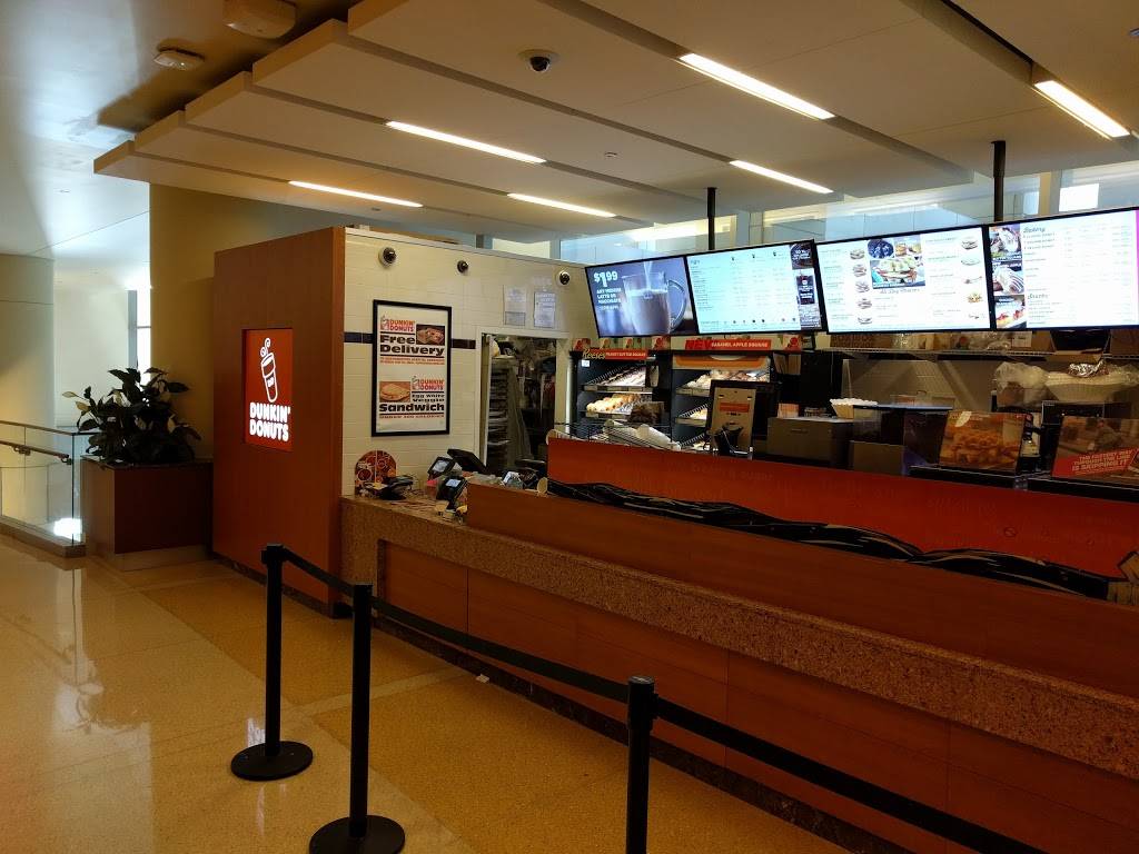 Dunkin Donuts | cafe | 250 E Superior St, Chicago, IL 60611, USA | 3122028715 OR +1 312-202-8715