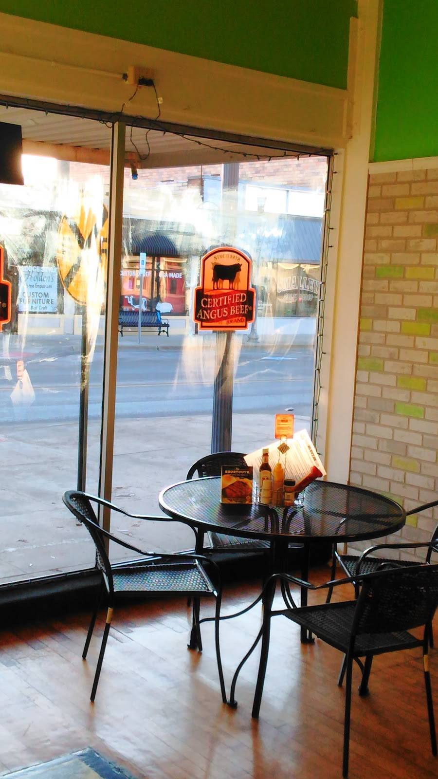 Brendas Burgers | restaurant | 124 S Main St, Scottville, MI 49454, USA | 2316130161 OR +1 231-613-0161