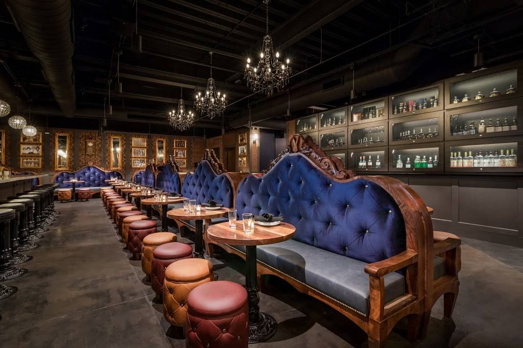 The White Rabbit Bar | restaurant | 207 N Gilbert Rd, Gilbert, AZ 85234, USA | 4807500099 OR +1 480-750-0099