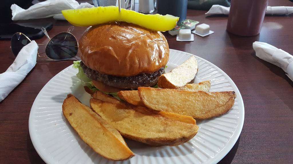 Alli’s Restaurant | restaurant | 10716 Richmond Hwy, Lorton, VA 22079, USA | 7038883531 OR +1 703-888-3531