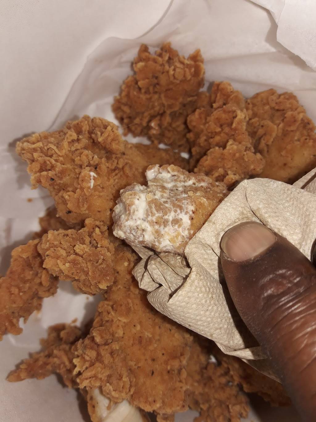 KFC | restaurant | 3846 N West Ave, Fresno, CA 93705, USA | 5592291303 OR +1 559-229-1303