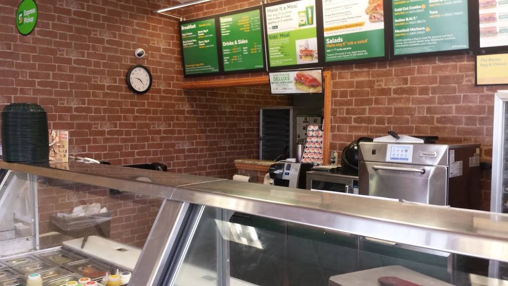 Subway | restaurant | 112 W Mitchell Hammock Rd Ste 113 Oviedo Plaza Shopping Center, Oviedo, FL 32765, USA | 4073667180 OR +1 407-366-7180
