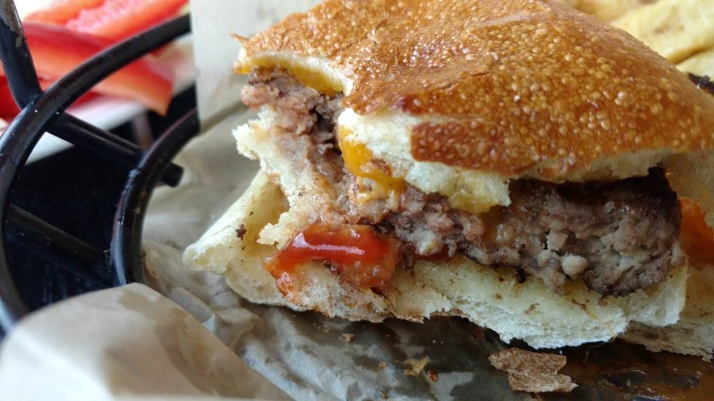 The Growler | restaurant | 515 San Ramon Valley Blvd, Danville, CA 94526, USA | 9259842706 OR +1 925-984-2706