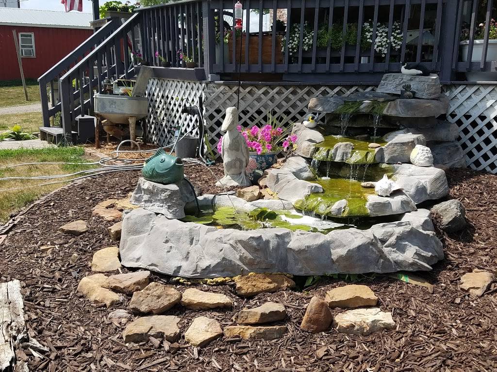 Rays Longbranch | restaurant | 102 W Main St, Drakesville, IA 52552, USA | 6417223355 OR +1 641-722-3355