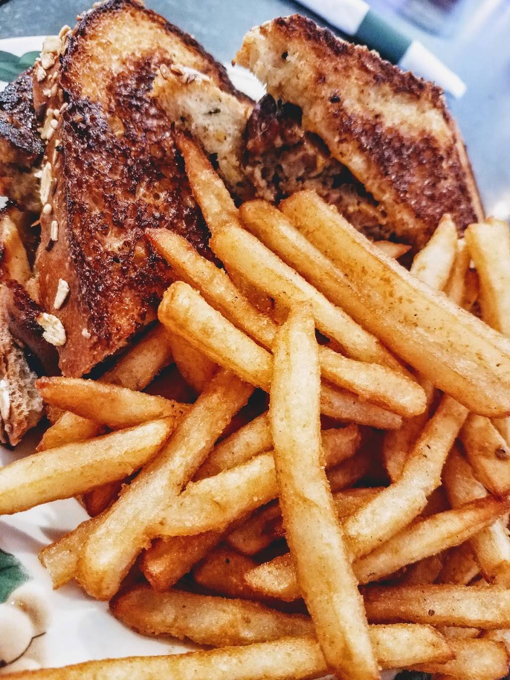 Oasis Cafe | cafe | 806 Main St S, Stillwater, MN 55082, USA | 6514390928 OR +1 651-439-0928