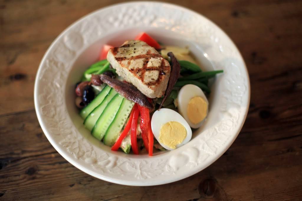 Le Gamin | restaurant | 108 Franklin St, Brooklyn, NY 11222, USA | 7187707918 OR +1 718-770-7918