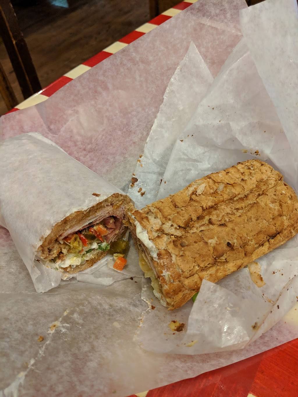 Potbelly Sandwich Shop | restaurant | 3320 University Ave, Madison, WI 53705, USA | 6088193097 OR +1 608-819-3097