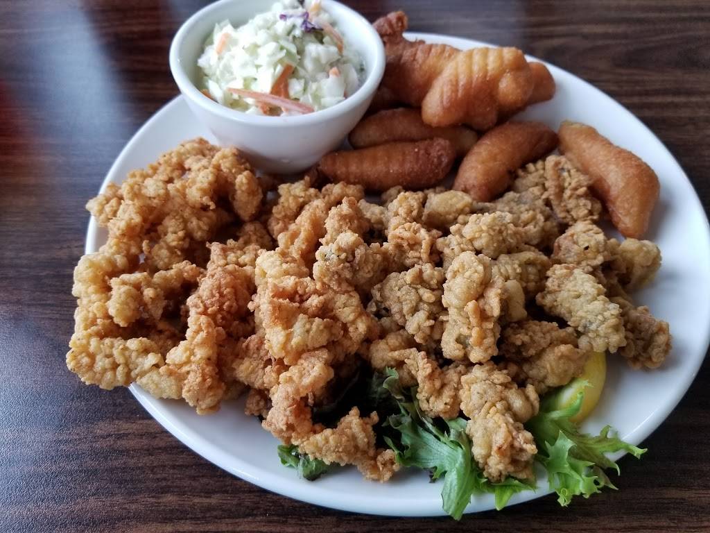 Bettys Waterfront Restaurant | restaurant | 1045 B-Var Rd SW, Supply, NC 28462, USA | 9108423381 OR +1 910-842-3381