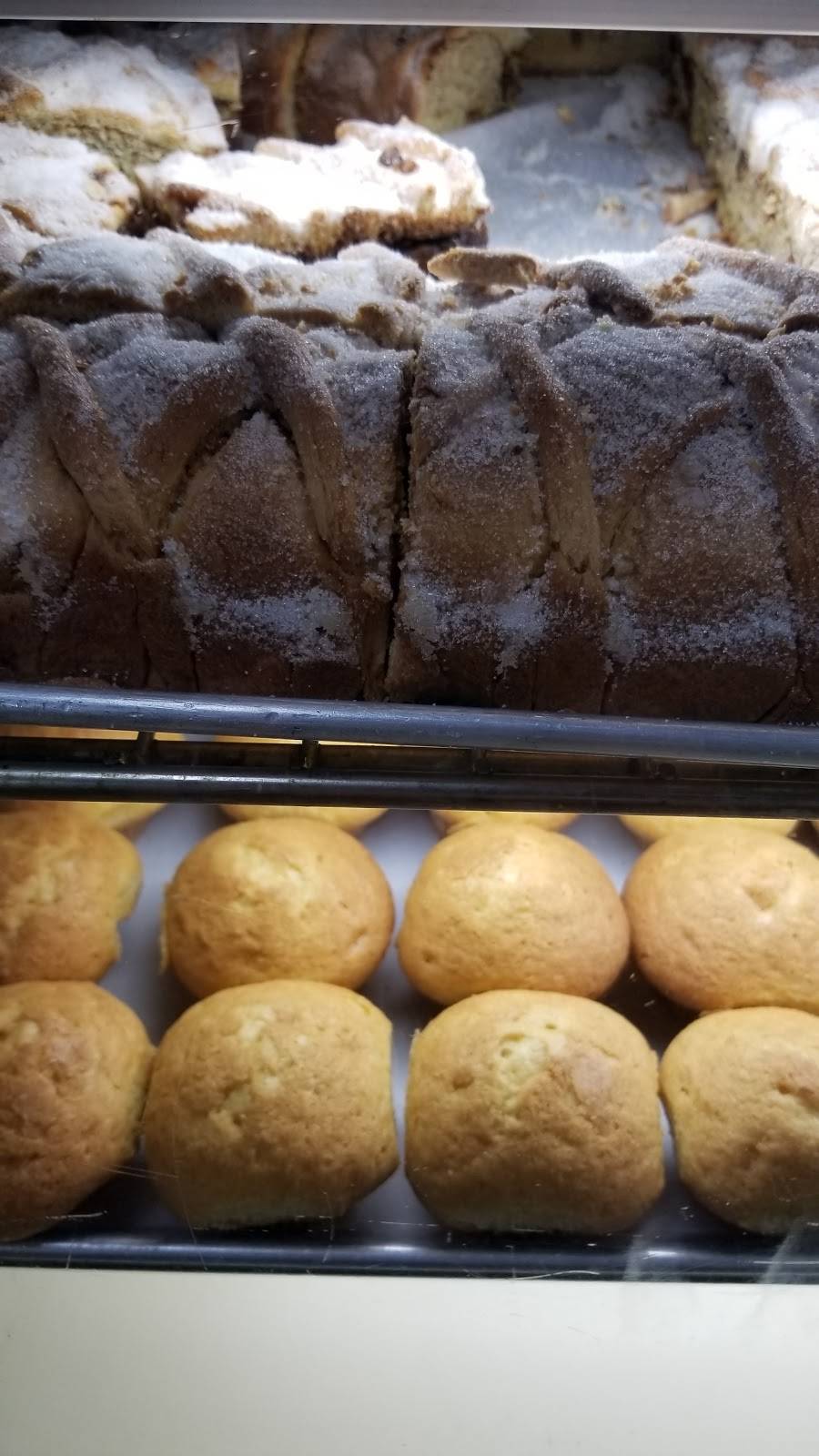 El Carrusel Bakery | restaurant | 6800 Reseda Blvd, Reseda, CA 91335, USA | 8183447696 OR +1 818-344-7696