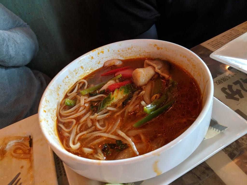 Hawkers Asian Street Fare | restaurant | 1235 Central Ave, St. Petersburg, FL 33705, USA | 7275217253 OR +1 727-521-7253