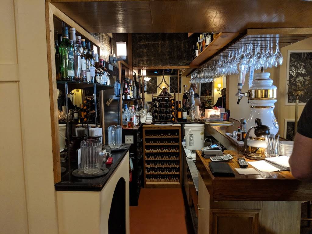 Nathaniels Restaurant | restaurant | 215 8th St E, Owen Sound, ON N4K 2K4, Canada | 5193713440 OR +1 519-371-3440