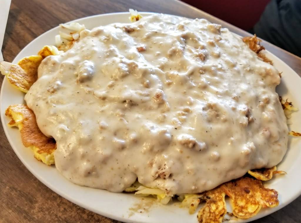 Village Inn | restaurant | 107 S Main St, Middlebury, IN 46540, USA | 5748252043 OR +1 574-825-2043