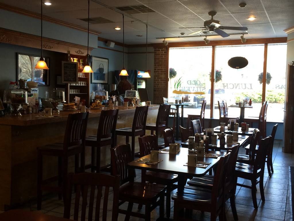 Talk of the Town Diner | restaurant | 362 N Falmouth Hwy, North Falmouth, MA 02556, USA | 5085633041 OR +1 508-563-3041