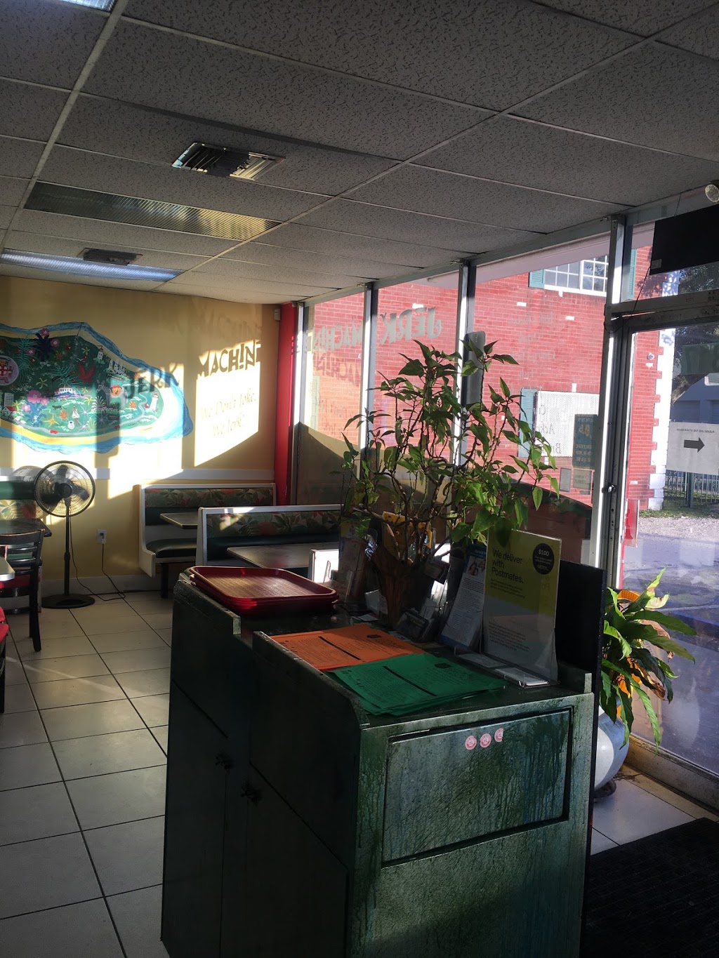 Jerk Machine at Ft Lauderdale | restaurant | 317 SW 6th St, Fort Lauderdale, FL 33315, USA | 9544404556 OR +1 954-440-4556