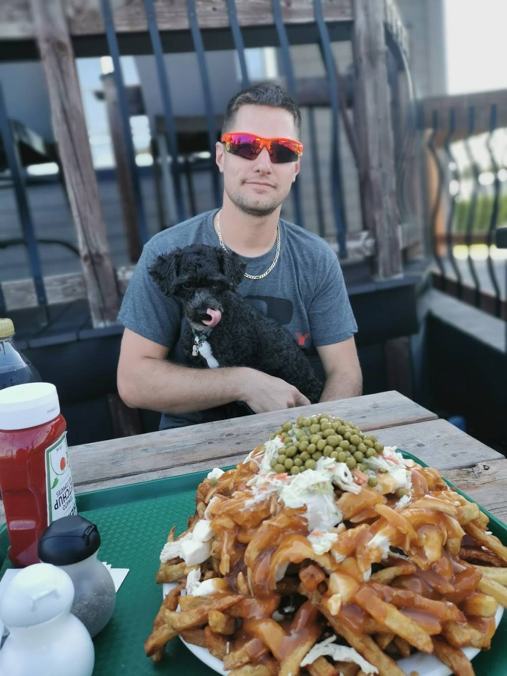 Cantine Annie | restaurant | 0S5, 27 Boulevard Arthabaska Est, Victoriaville, QC G6T 0L6, Canada | 8197512756 OR +1 819-751-2756