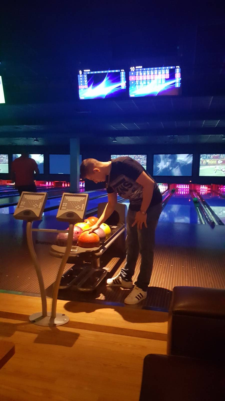 iTZ Family, Food, & Fun- Pasadena | restaurant | 5950 Fairmont Pkwy, Pasadena, TX 77505, USA | 2819982424 OR +1 281-998-2424