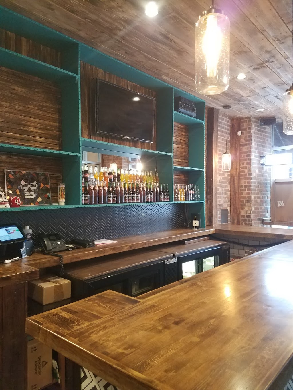 La Victoria Taqueria | restaurant | 66 Leonard St, Belmont, MA 02478, USA | 6174841515 OR +1 617-484-1515