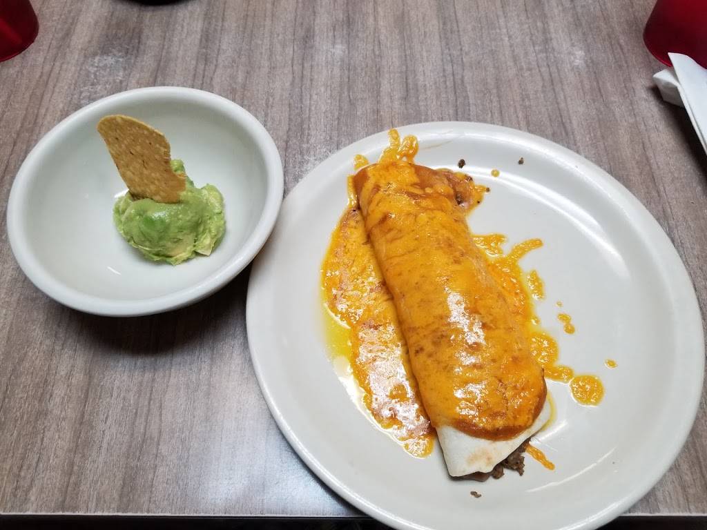 El Patio Restaurant | restaurant | 548 W Main St, Port Lavaca, TX 77979, USA | 3615526316 OR +1 361-552-6316