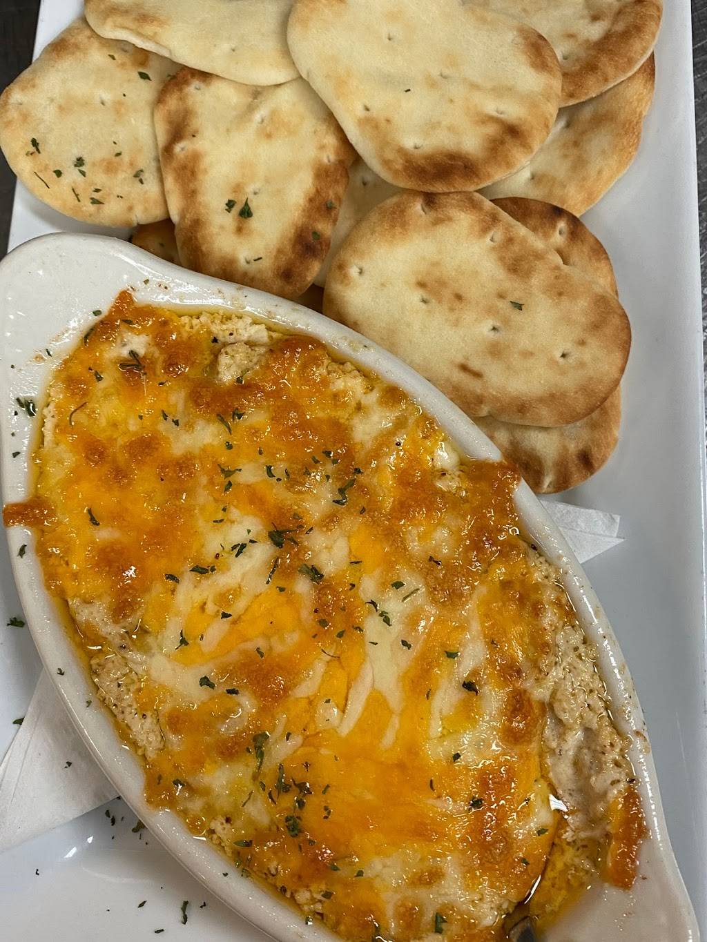 Fins Seafood Grille & Tap | restaurant | 995 Kempsville Rd, Virginia Beach, VA 23464, USA | 7574317070 OR +1 757-431-7070