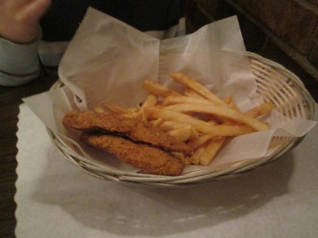 The Bridge Restaurant & Lounge | restaurant | 31 Locust St, Dubuque, IA 52001, USA | 5635577280 OR +1 563-557-7280