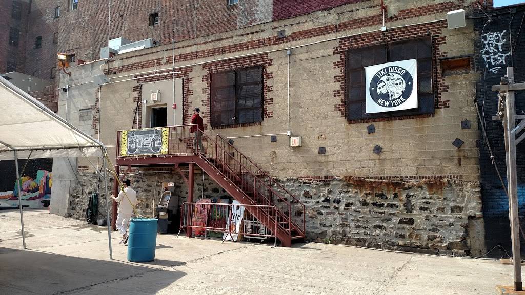 The Well | restaurant | 272 Meserole St, Brooklyn, NY 11206, USA | 3473383612 OR +1 347-338-3612